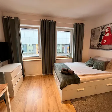 Διαμέρισμα Monteurswohnungen In - Zentrum - Neu Saniert