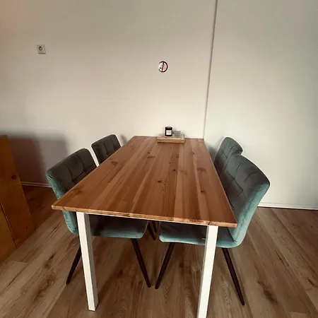 Monteurswohnungen In - Zentrum - Neu Saniert