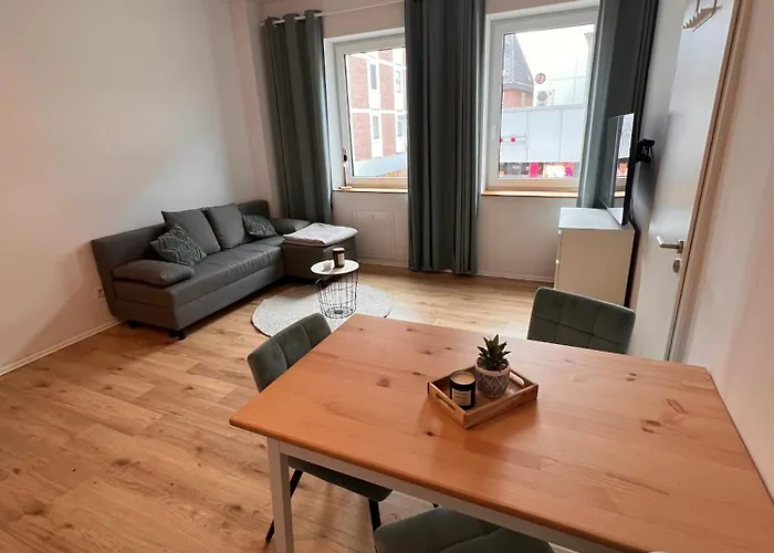 Monteurswohnungen In - Zentrum - Neu Saniert *