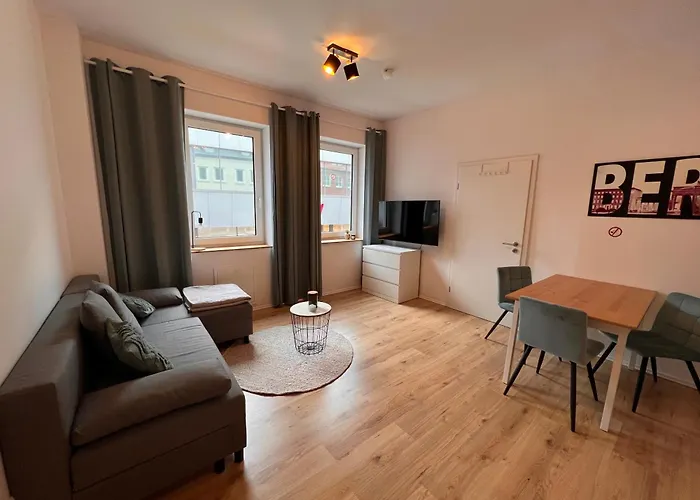 Monteurswohnungen In - Zentrum - Neu Saniert