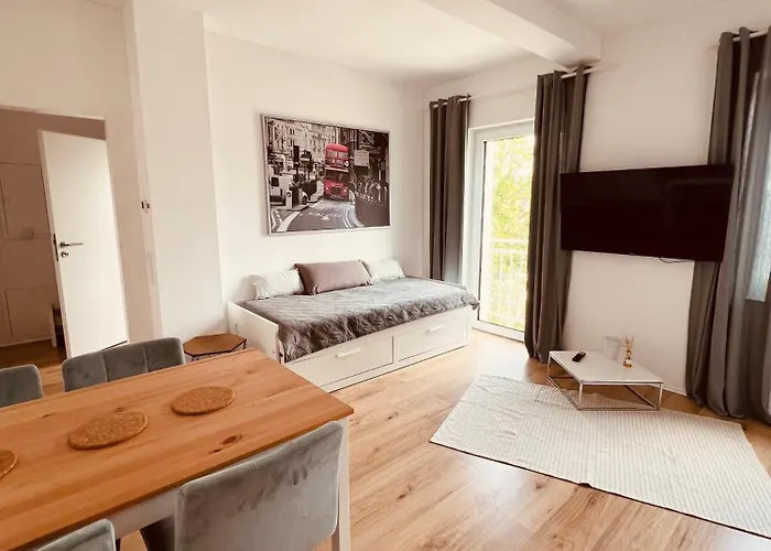 Monteurswohnungen In - Zentrum - Neu Saniert