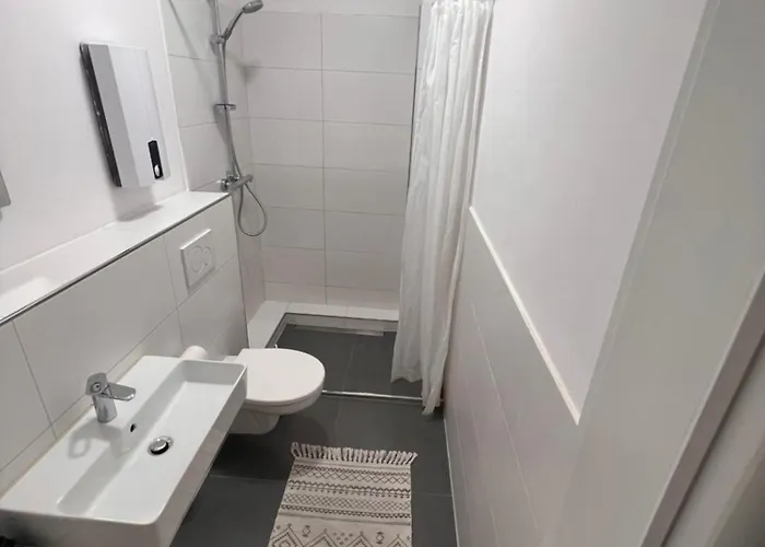 Monteurswohnungen In - Zentrum - Neu Saniert